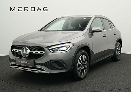 Mercedes-Benz GLA 180 Kamera+LED+Totw+Apple