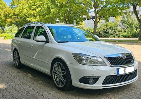 Skoda Octavia 2.0 TFSI DSG RS Combi RS