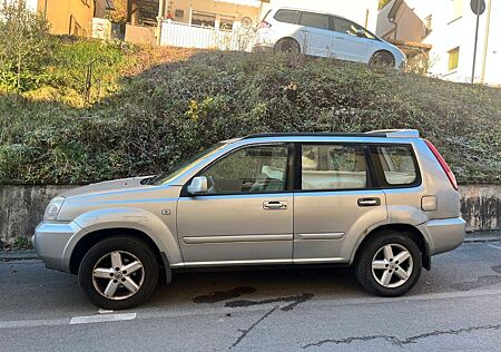Nissan X-Trail 2.5 4WD Camper Umbau