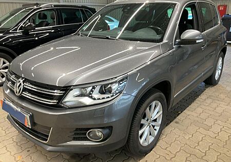VW Tiguan Volkswagen 2.0 TDI 4x4 Automatik Navi BiXenon PDC