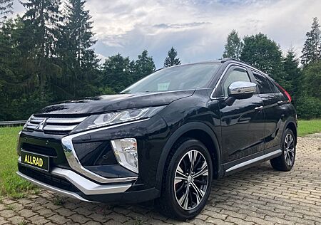 Mitsubishi Eclipse Cross Top 4WD "schwarz/Voll/67Tkm"