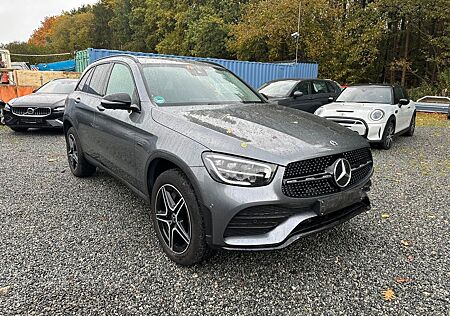 Mercedes-Benz GLC 300 GLC 300de 4Matic 1.Hand Leder Automatik LED
