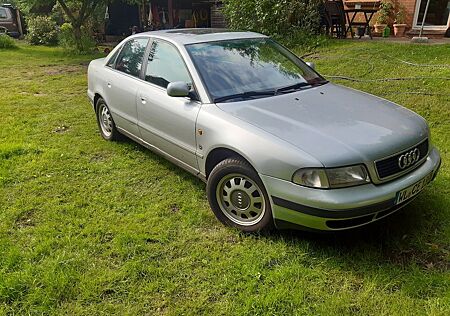 Audi A4 2.6 V6 Automatik