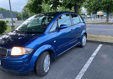 Audi A2 1.4 -
