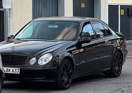 Mercedes-Benz E 320 CDI *2.HAND*SCHECKHFT*SPORT*TÜV NEU*
