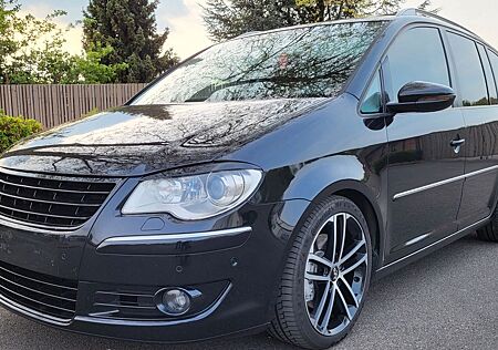 VW Touran Volkswagen 2.0 TDI 200 PS DSG Highline AHK SH SHZ