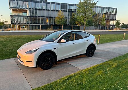 Tesla Model Y MODEL*Y*LONG*RANGE*ALLRAD*20*Zoll*GARANTIE