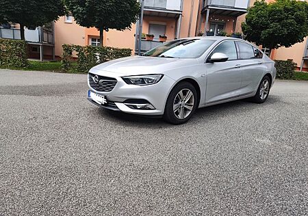 Opel Insignia 1.6 Diesel Grand Sport