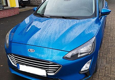 Ford Focus 1,0 EcoBoost 92kW Cool & Connect Cool ...