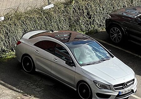 Mercedes-Benz CLA 180 / Night Paket