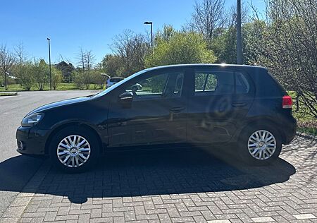 VW Golf Volkswagen Trendline VI Deep Black 1.4 / neuer TÜV