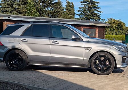 Mercedes-Benz ML 63 AMG 4MATIC AMG