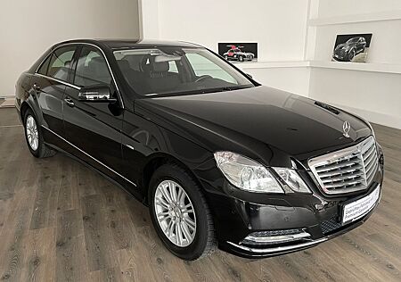 Mercedes-Benz E 350 CGI BE AHK+MEMO+LEDER+TEMPO+KAMERA+SHZ+SHB