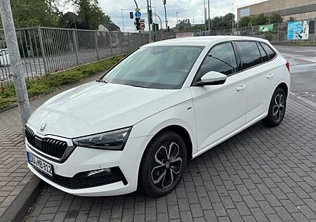 Skoda Scala 1.0 TGI G-TEC DRIVE 125 TÜV neu