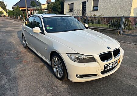 BMW 323