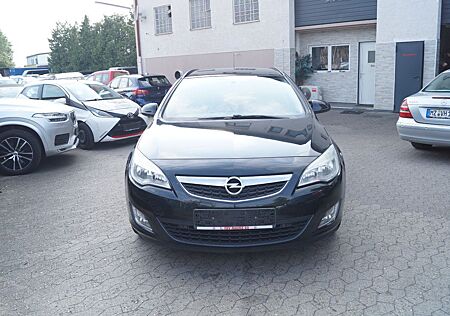 Opel Astra J Sports Tourer Design Edition PDC SHZ Tem