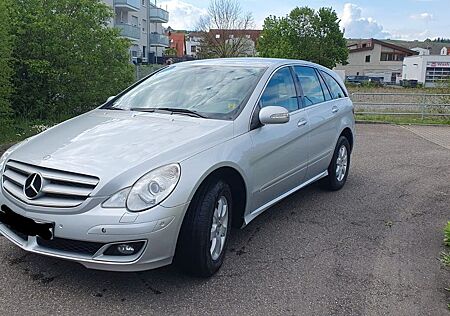Mercedes-Benz R 320 CDI 4MATIC - Linksgas und Rollstuhlkran
