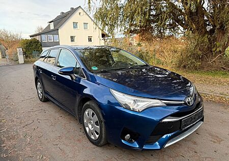 Toyota Avensis 1,8-l-Valvem. Edition S+ T. Sport