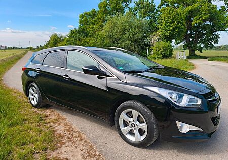 Hyundai i40 cw 1.7 CRDi Style 100kW Automatik Style