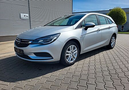 Opel Astra .1.6.CDTI. Sports Tourer+ NAVI. PDC. LED.