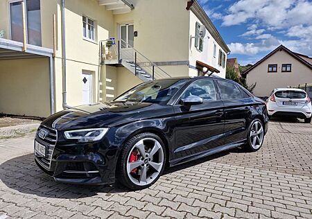 Audi S3 2.0 TFSI S tronic quattro -
