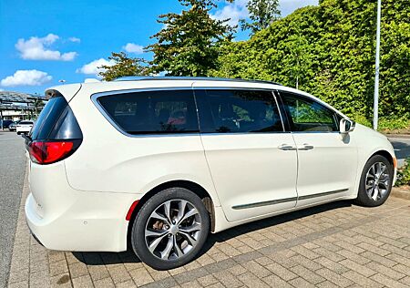 Chrysler Pacifica LIMITED*Rarität mit Full Equipment*