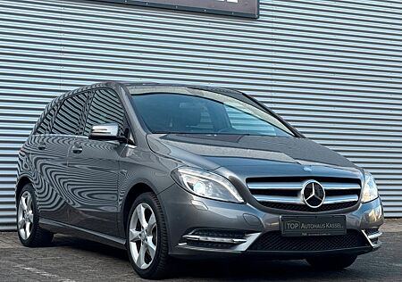 Mercedes-Benz B 180 B -Klasse*BI-XENON/VOLL-LEDER/RÜCKF.KAMERA