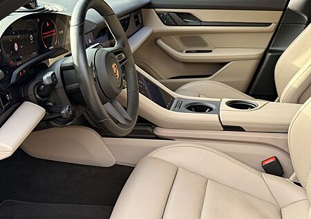 Porsche Taycan 4 Cross Turismo INNODRIVE*PANORAMA*LED-MA