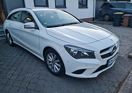 Mercedes-Benz CLA 180 Shooting Brake CLA 180 d Shooting Br...