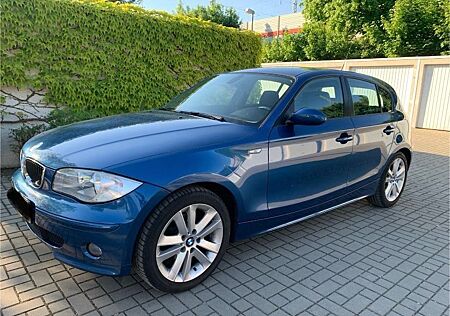 BMW 120i -