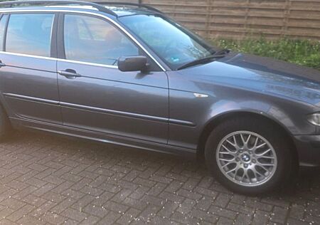 BMW 320i touring/6Zylinder 170Ps