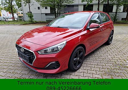 Hyundai i30 Select*Navi*Klima*PDC*Android Auto*Apple Car