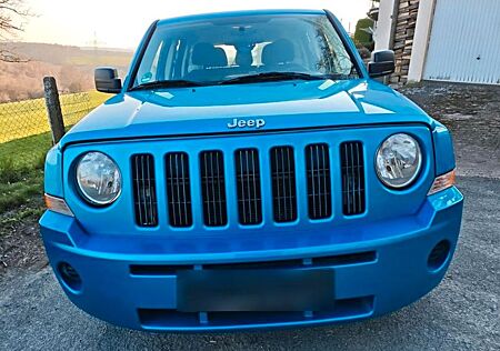Jeep Patriot Sport 2.4 ECO Tüv Neu 8-fach LPG sparsam