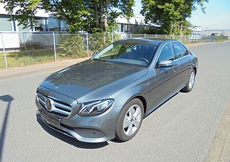 Mercedes-Benz E 200 Avantgarde, LED ,Distronic plus ,Kamera