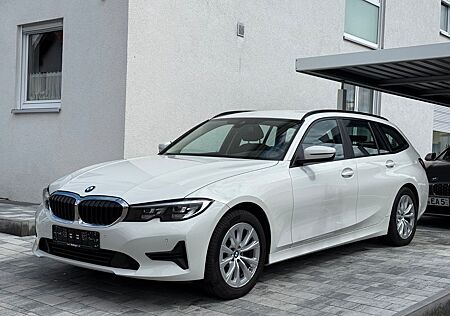 BMW 320d Advantage /LED/Live.Cockp/Act.Guard/1.Hand