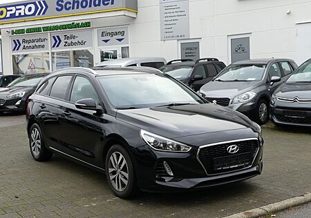 Hyundai i30 Family + | NAVI | CAR-PLAY | R.KAMERA | SHZ