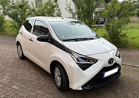 Toyota Aygo (X) Aygo 1,0-l-VVT-i x-business x-business