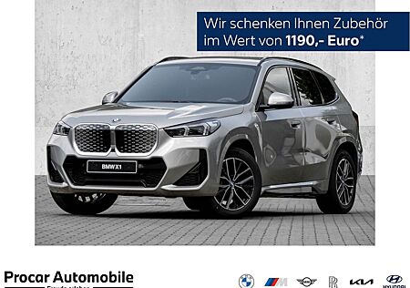 BMW iX1 eDrive20 M Sport HUD ACC RFK NAVI LED DAB