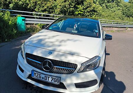 Mercedes-Benz A 200 CDI AMG Line AMG Line