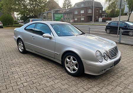 Mercedes-Benz CLK 230 KOMPRESSOR AVANTGARDE Avantgarde