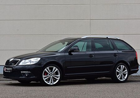 Skoda Octavia 2.0 TDI RS *DSG-Autom.*Navi*Xenon*Leder*