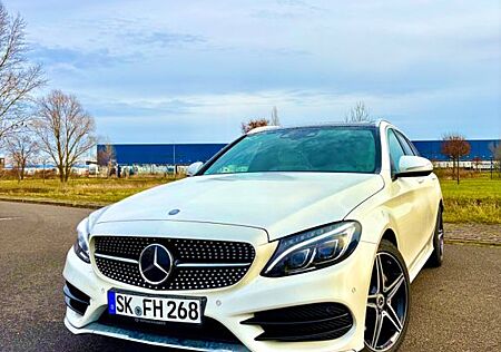 Mercedes-Benz C 220 d T AMG Line Autom. Pano ILS Luft ACC LED