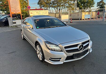 Mercedes-Benz CLS Shooting Brake 350 AMG Paket NAVI / Leder