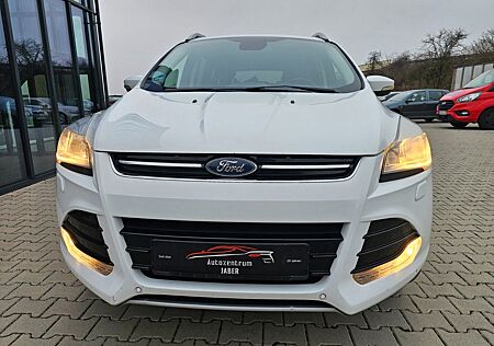 Ford Kuga Titanium,Navi,SH,Teilleder,8Xbereift,Euro 6
