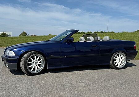BMW 328iA Cabrio mit H-Zulassung
