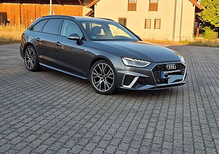 Audi A4 35 TDI S tronic S line Avant S line