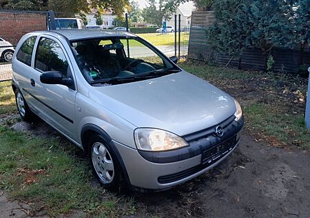 Opel Corsa 1.2 -