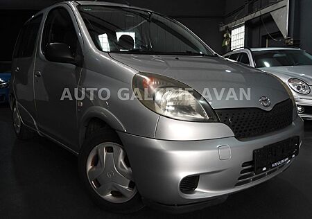 Toyota Yaris VERSO 1.3 AUTOMATIK