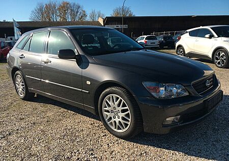 Lexus IS 200 Sport Cross LimitedLEDER TÜV