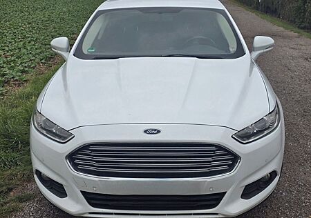 Ford Mondeo gebraucht kaufen Ford Mondeo 2,0 TDCi 132kW Bus. Ed. Turn. PS. All...